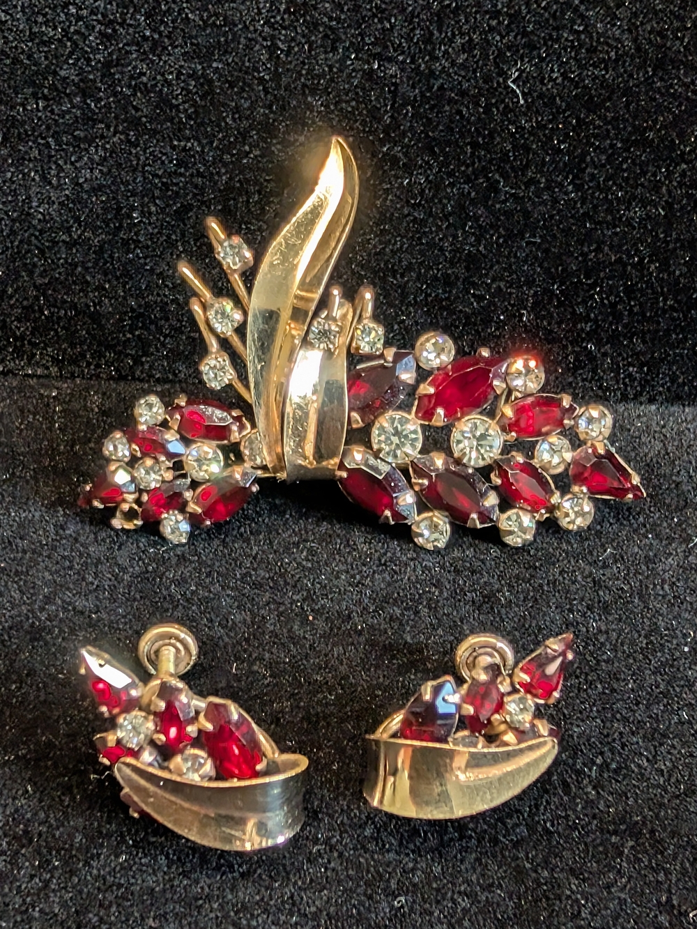 Vintage Phyllis 12k GF Ruby Rhinestone Convertible Brooch Pendant & Earrings Set